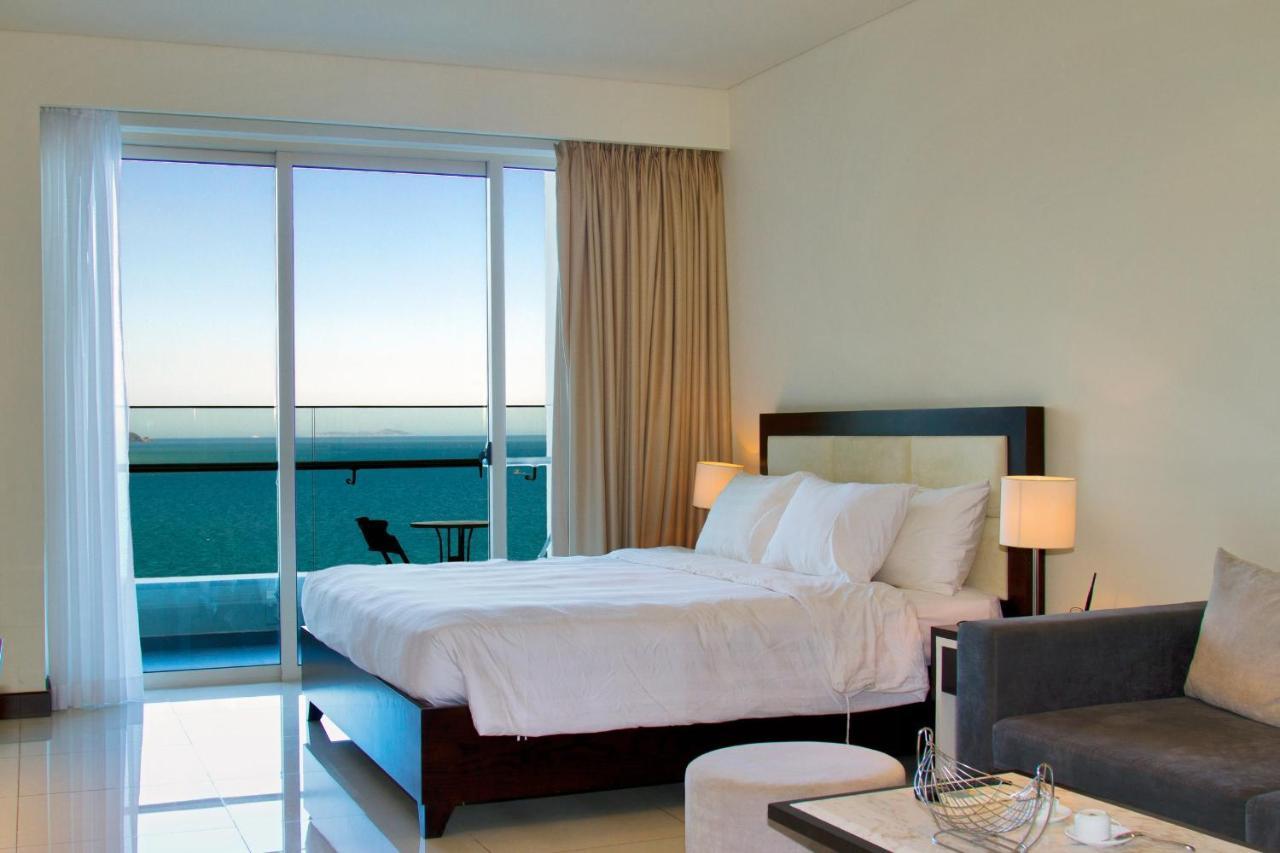Neo Century Sea View Nha Trangアパートホテル エクステリア 写真